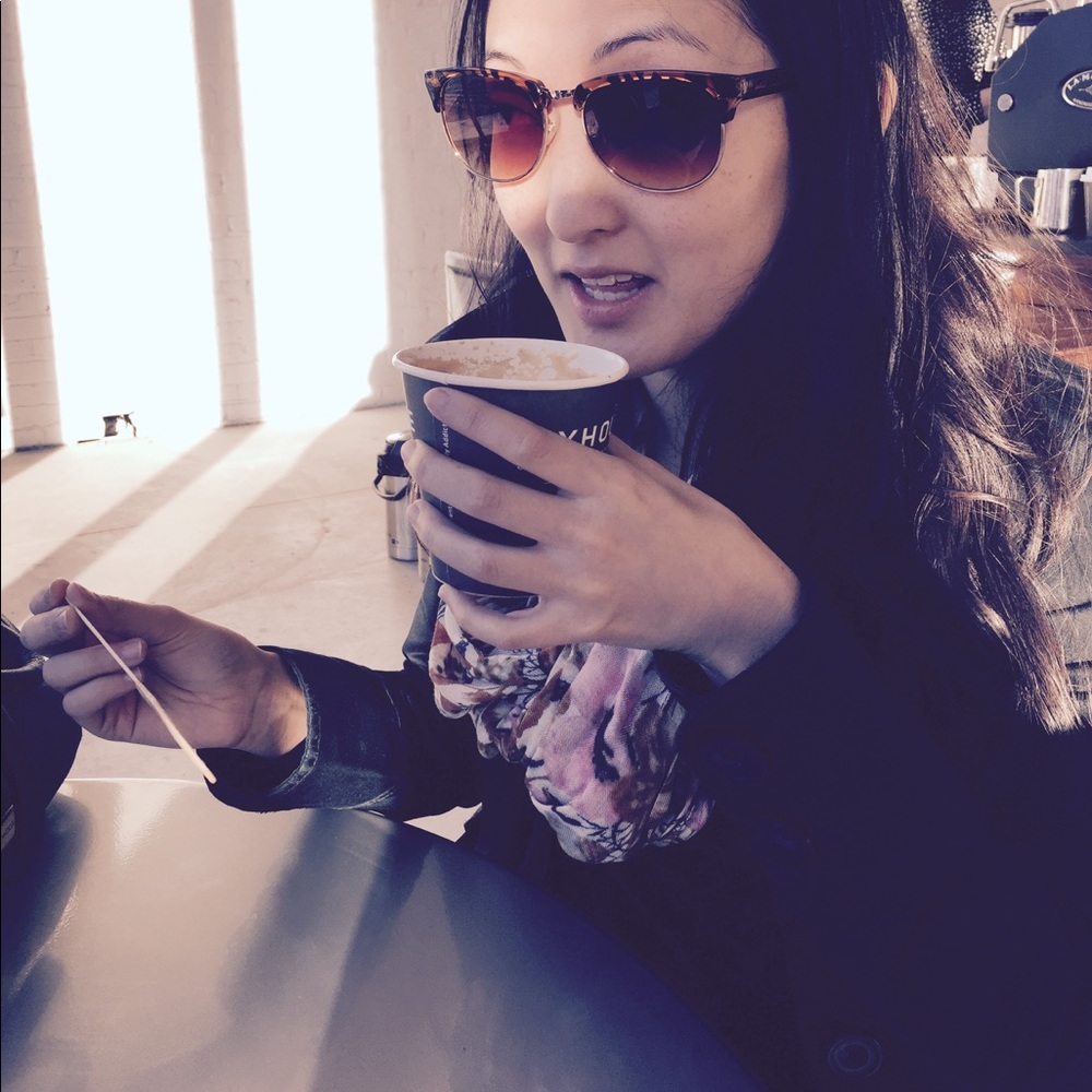 Meet your Posher, Elana